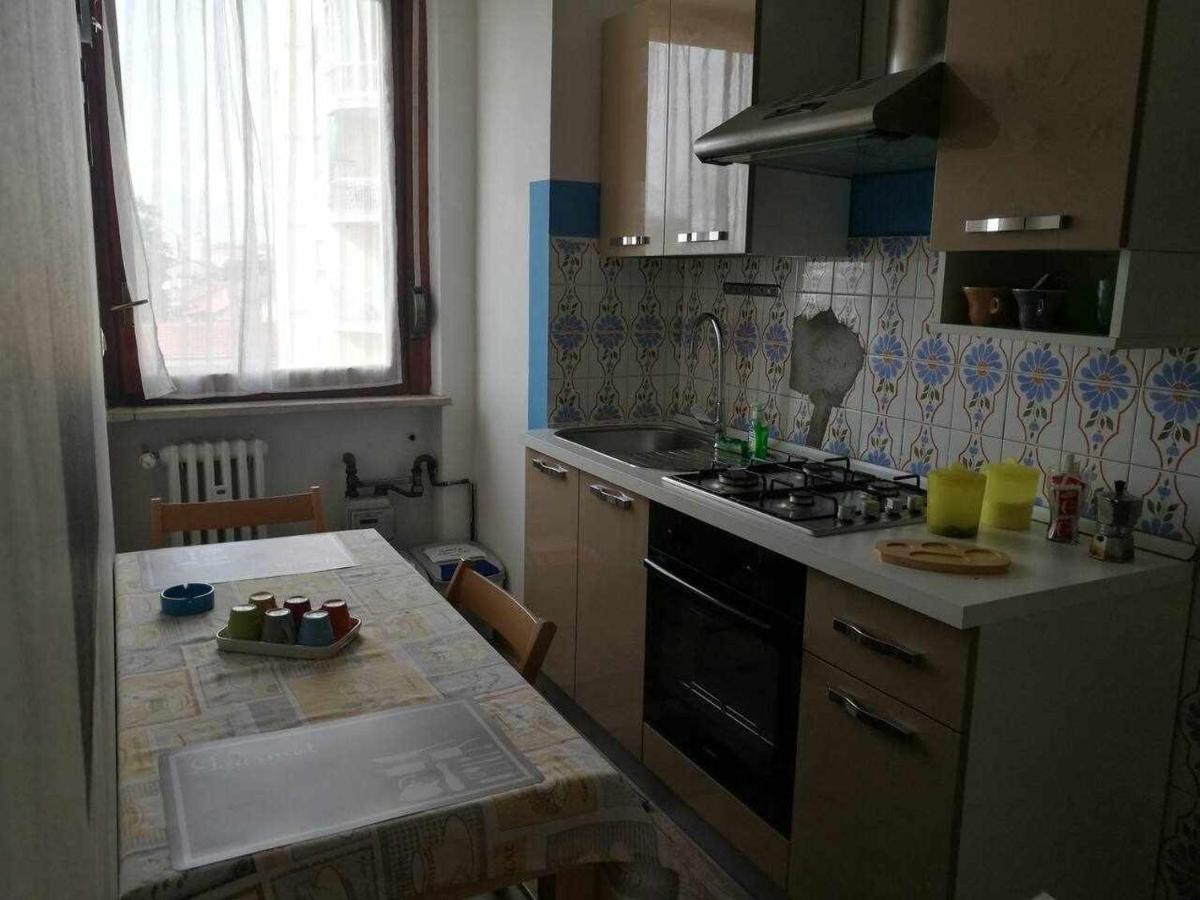 Appartamentino Corso Savona Asti Bagian luar foto
